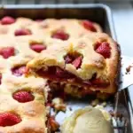 strawberry rhubarb dump cake recipe